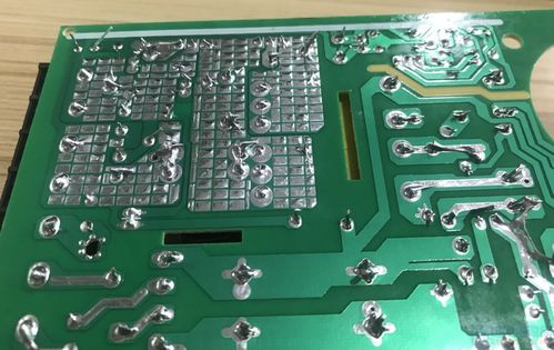 PCB 有規(guī)定使用什么樣的助焊劑嗎?